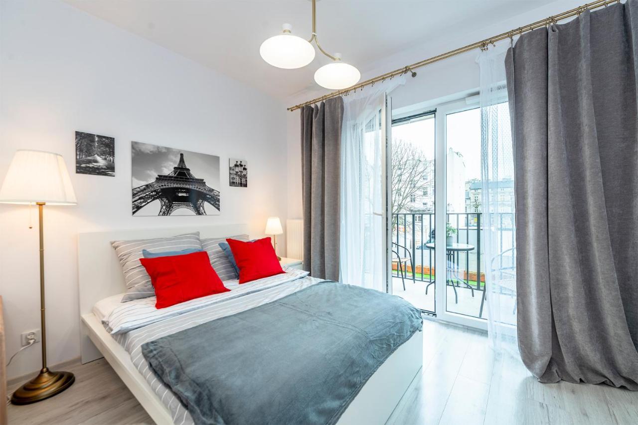 Luxury In City -3- Studio Bright & Secure Free Parking Lodz  Exterior photo